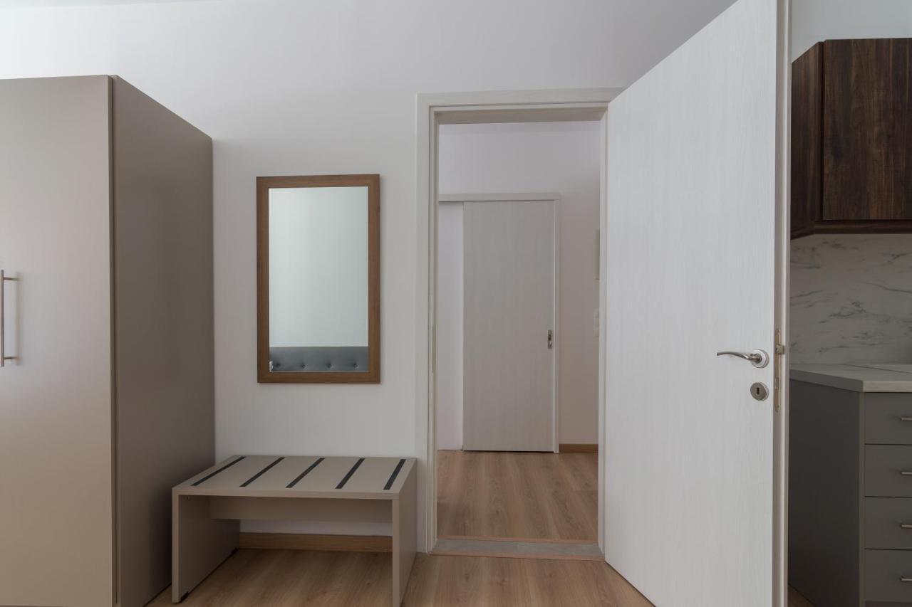 Leochares Lifestyle Apartments - Self Check-In Athens Exterior photo